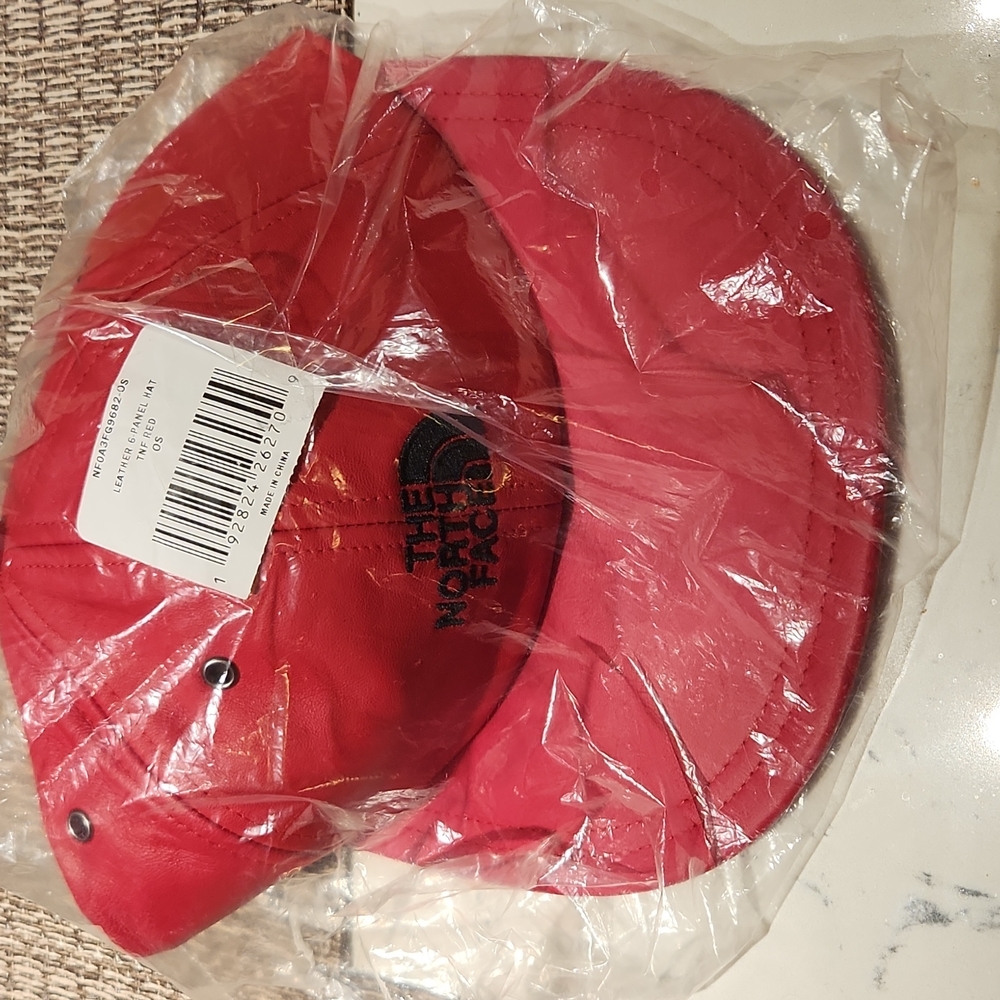 Supreme x Northface 5 panel nwt